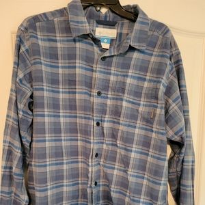 Mens Columbia button down shirt